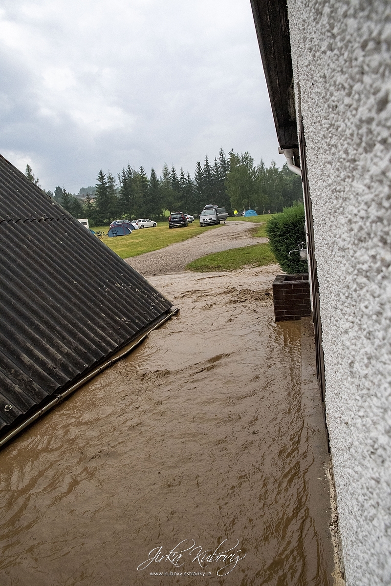 Blesková povodeň v Chrustenicích (05)